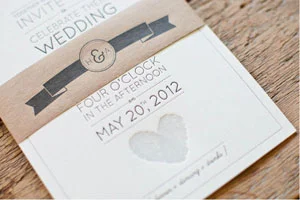 jenis kertas undangan pernikahan  bahan Ivory yang elegan