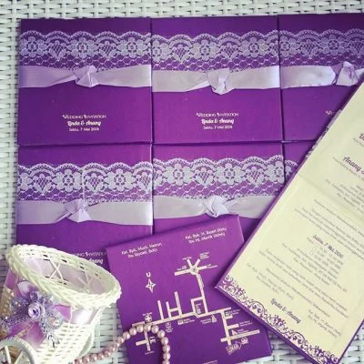 ukuran undangan hard cover